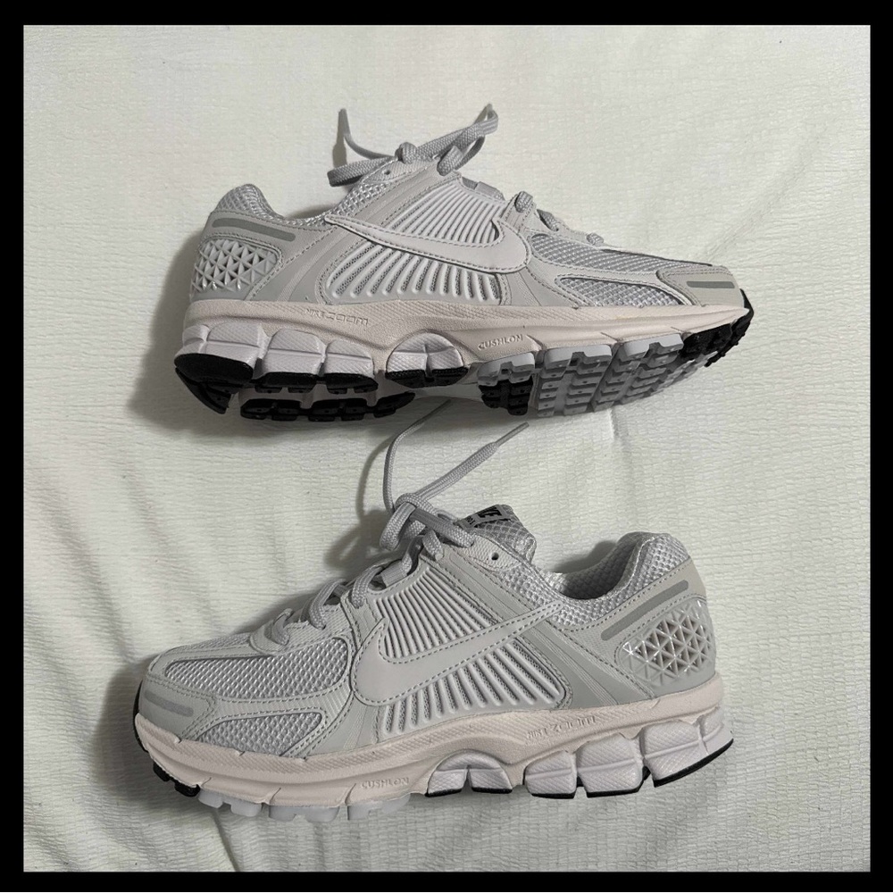 Nike zoom vomero 5